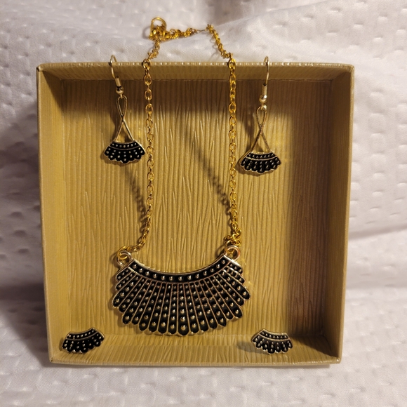 Gold Dissent Collar Necklace and Earrings Set Ruth Bader Ginsburg - Picture 1 of 7
